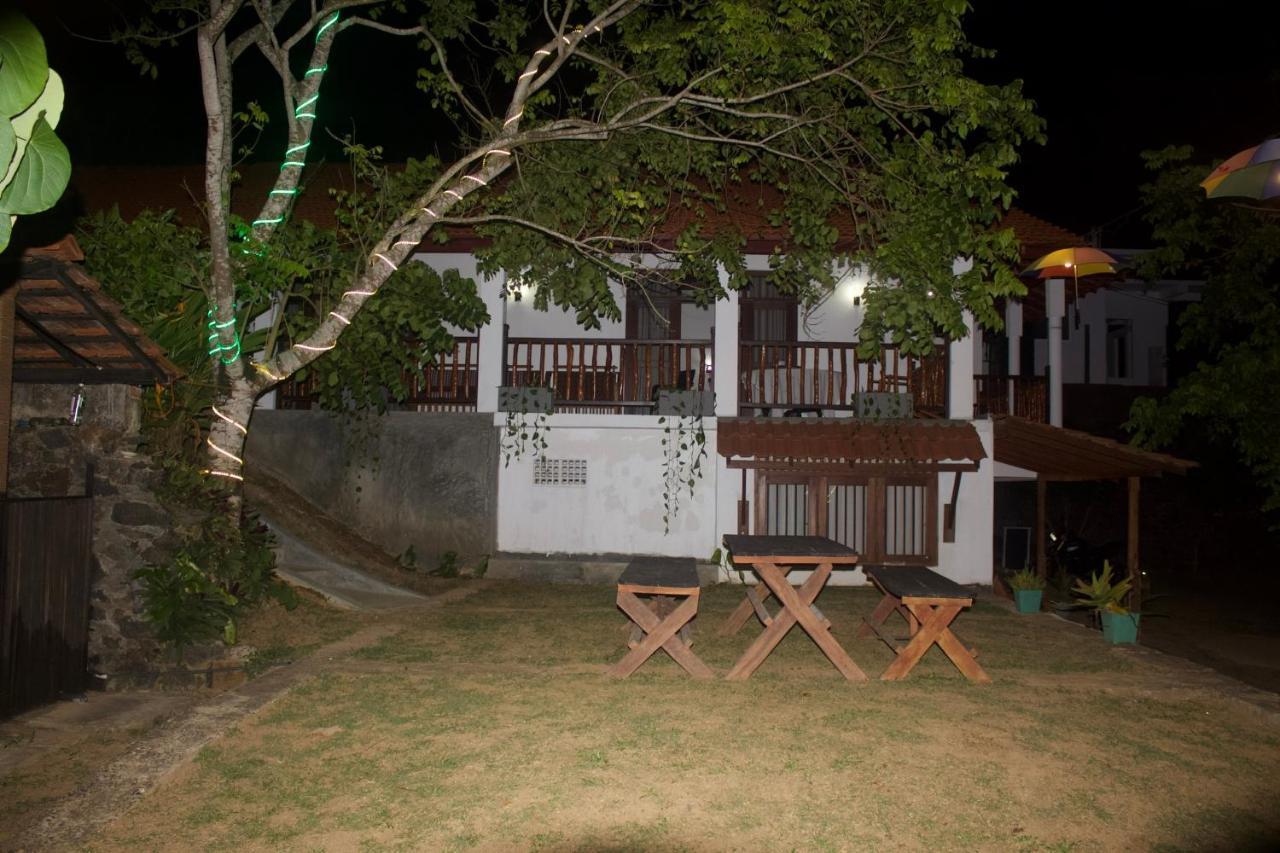 Emma'S Sea View Apartment ดิคเวลลา ภายนอก รูปภาพ