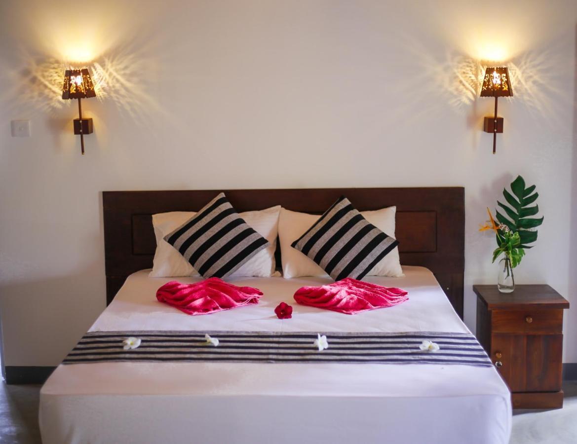 Emma'S Sea View Apartment ดิคเวลลา ภายนอก รูปภาพ